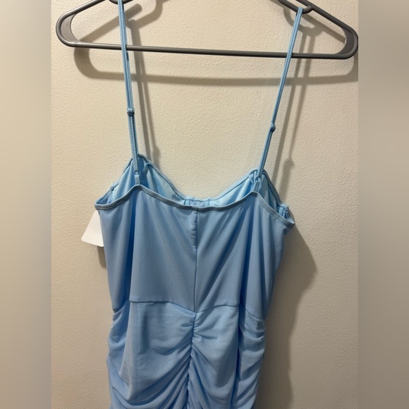 Ruched body con dress size L NWT - Picture 4 of 5